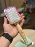 Brosse à Cheveux Paddle – Joewell® Manche Bois & Dos Chromé