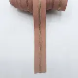 Fermetures Injecte Plastique Luxe au Mètre