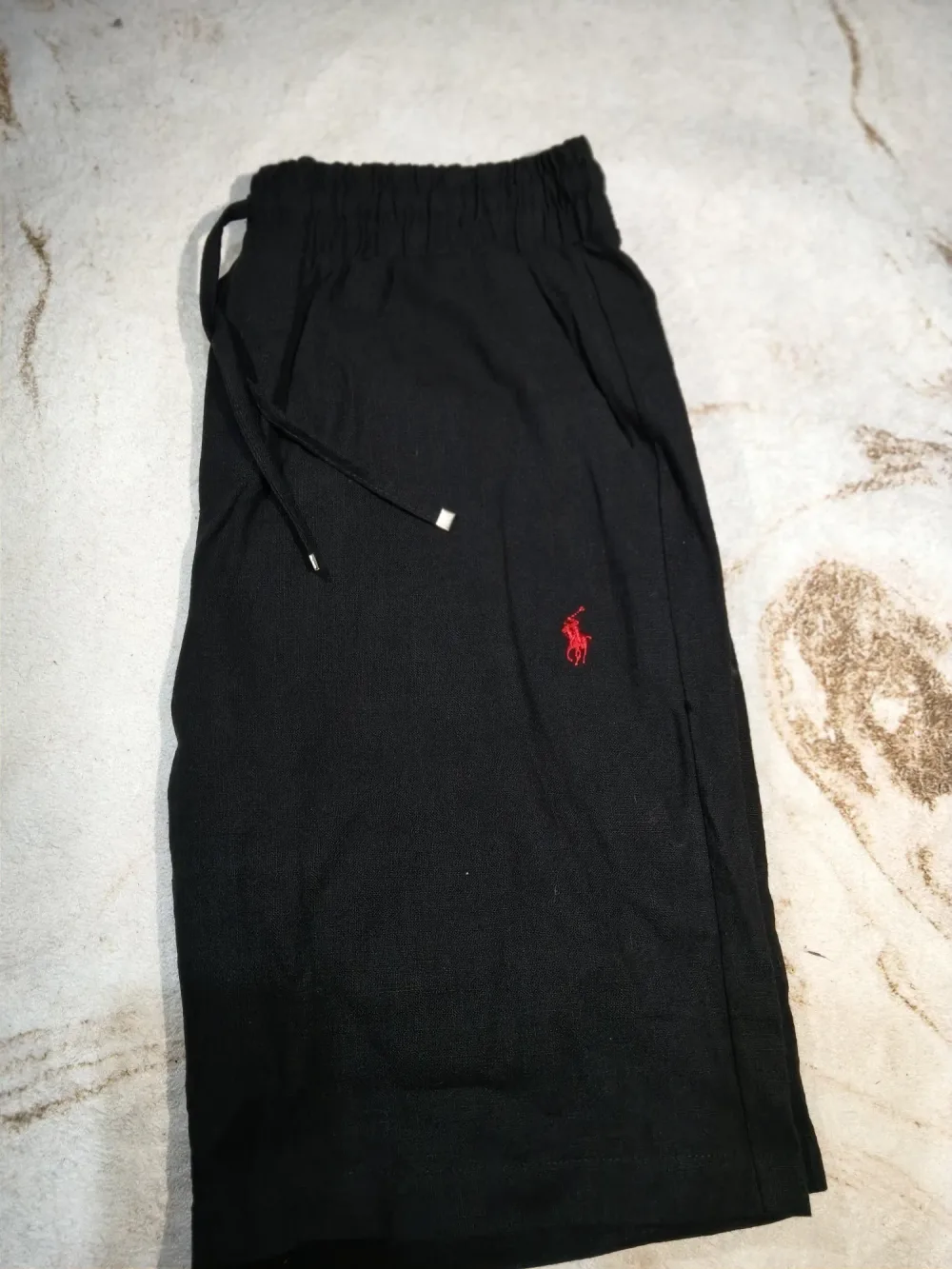 short polo noir