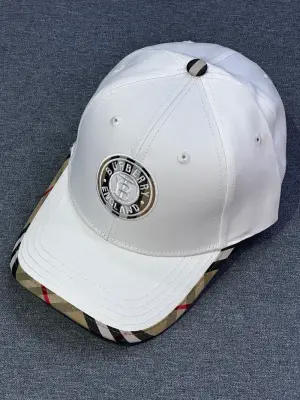 كاسكيطة باربيري Burberry
