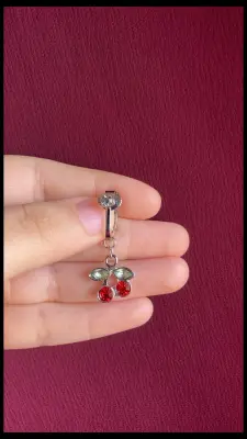 Berry fake Belly piercing