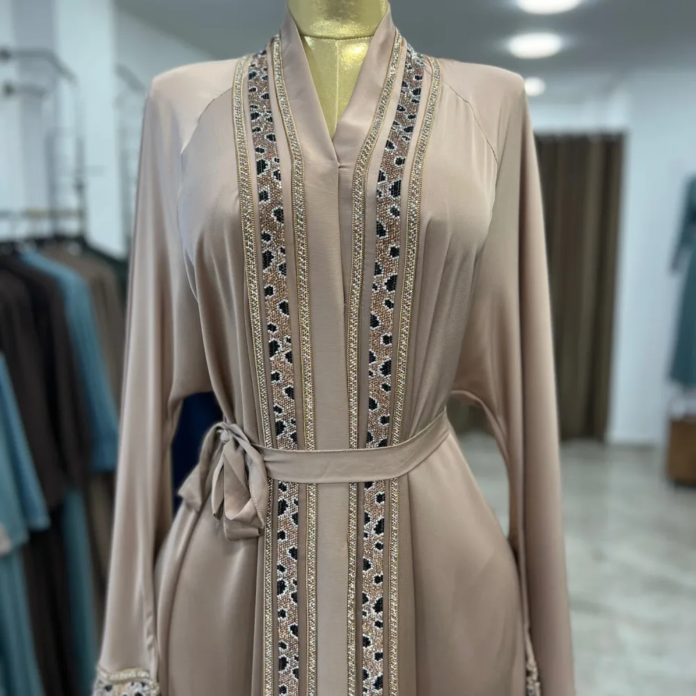 عباية دبي