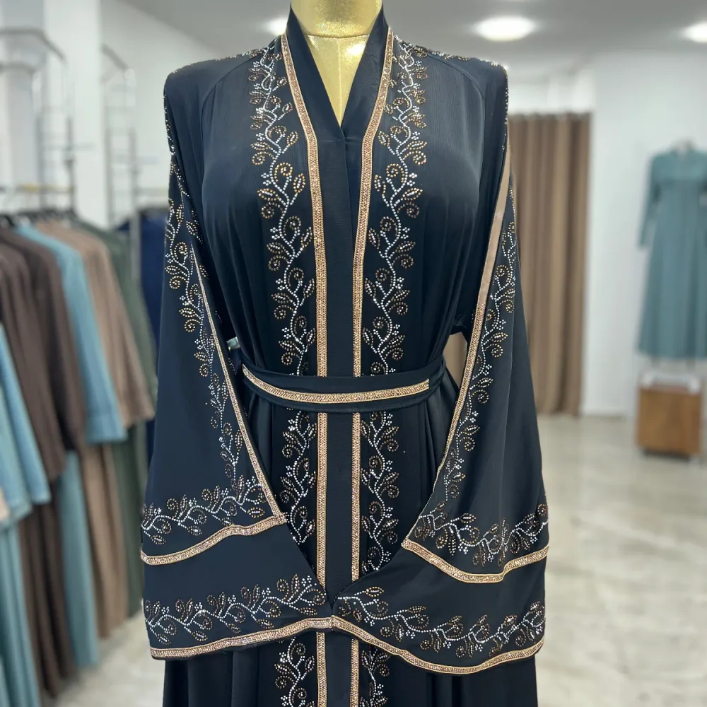 عباية دبي