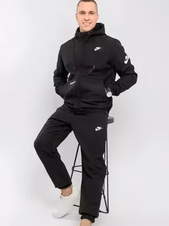 طقم رياضي رجالي من نايك (NIKE) - أسود كلاسيكي