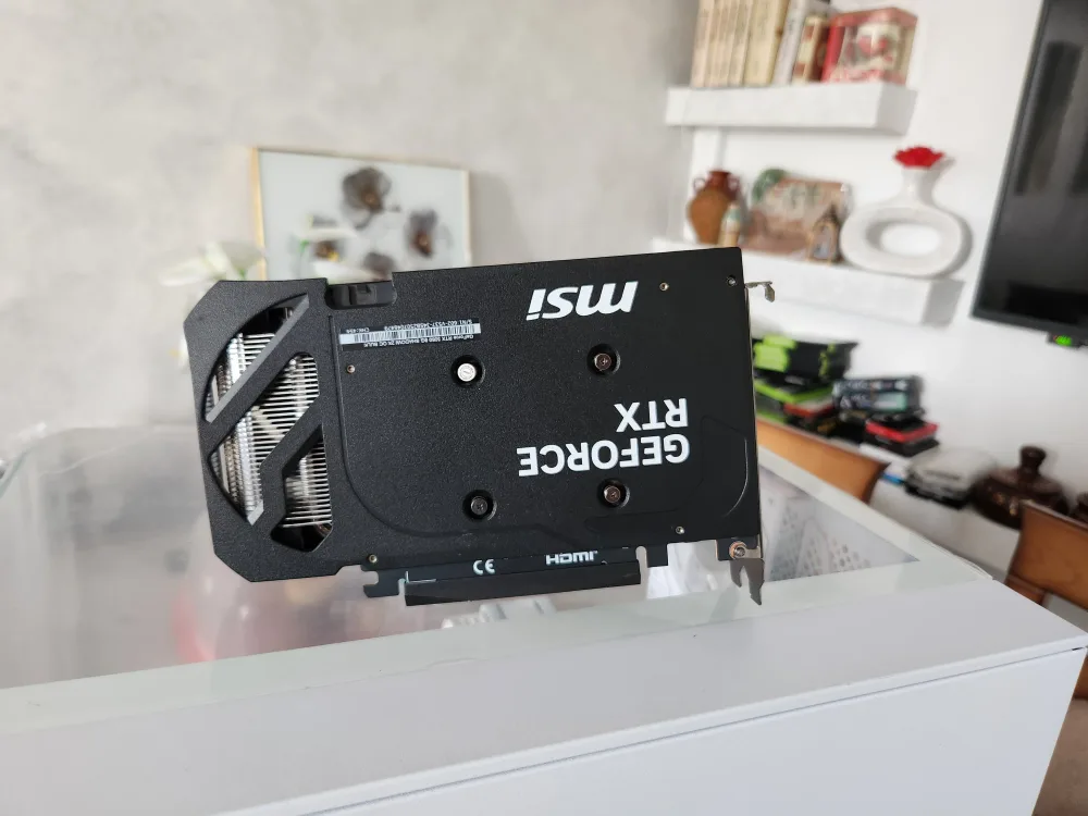 Msi rtx 5060 8gb shdow 2x oc