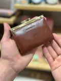 👛 Portefeuille Compact Fermoir Doré – Lace & Lore