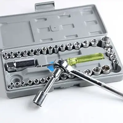 Caisse De 40 Clés À Douilles Mixtes 1/4″ Et 3/8″ Aiwa