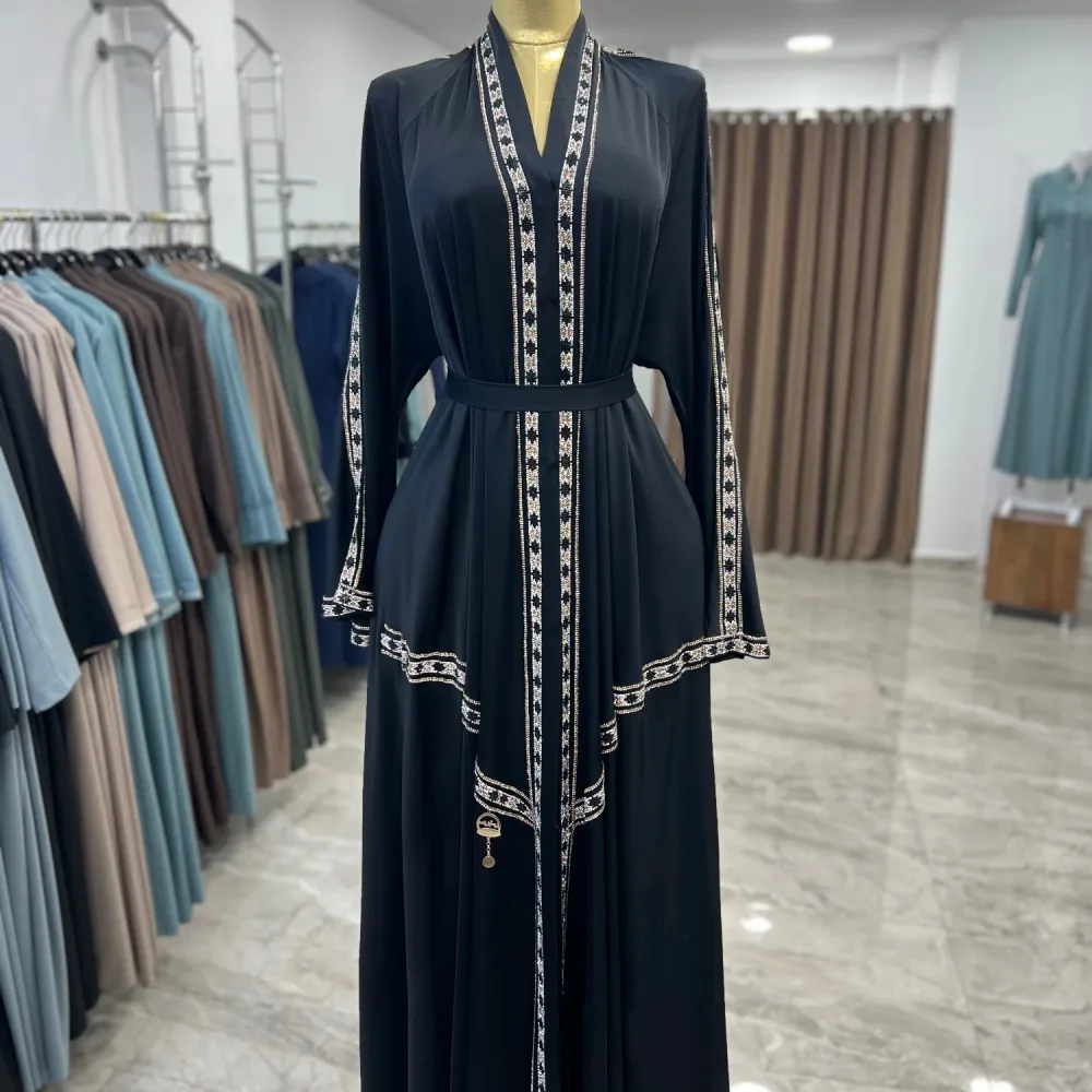 عباية دبي