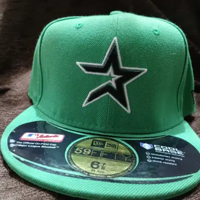 flat green cap