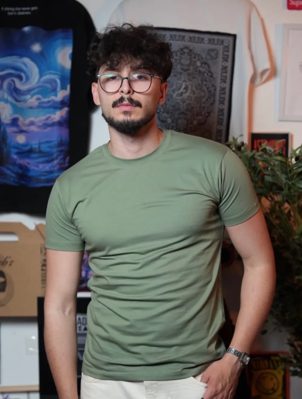 تيشرت ريغيلار            T-shirt regular
