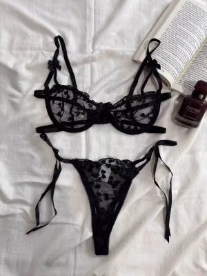 Black lingerie set little hearts