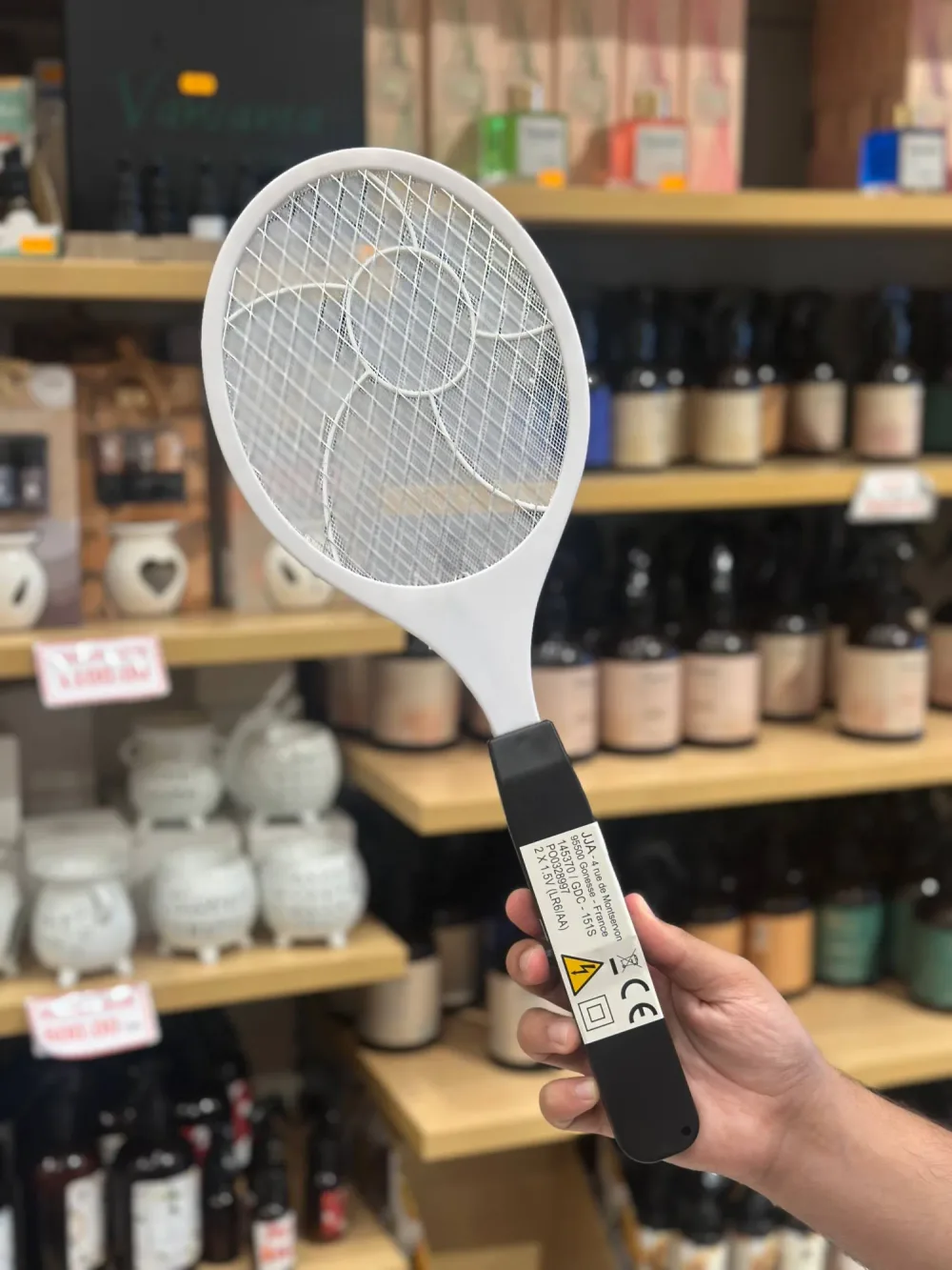 Raquettes Anti-Moustiques Électriques : Protection Efficace et Colorée