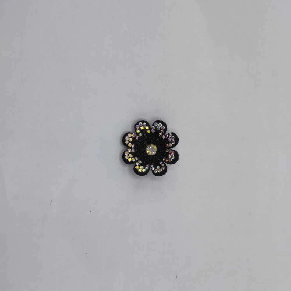 Fleur avec strass