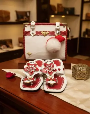 صاك +نعال نسائية محلية .حجم38
