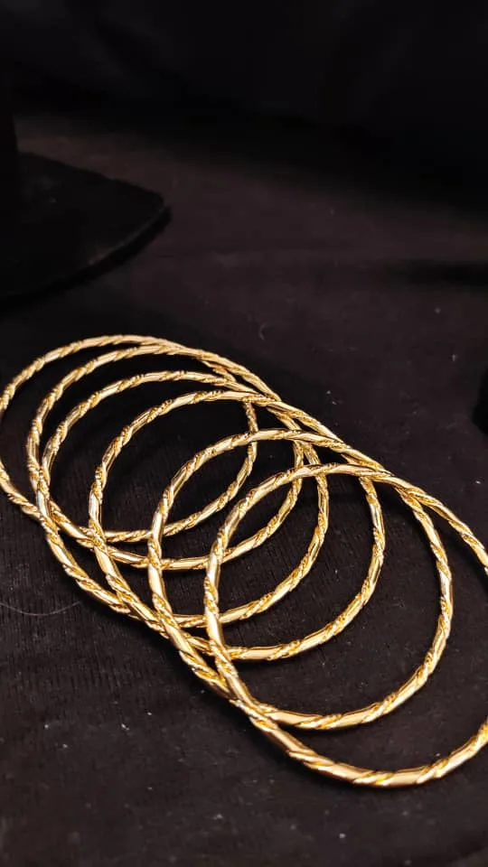 Ensemble de 6 bracelets Doré jonc Torsadés