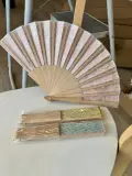 Éventail Pliant en Bois et Tissu Brocart