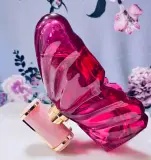 LA BOMBA Carolina Herrera
