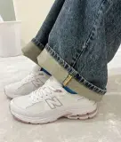 باسكات NEW BALANCE 2002R