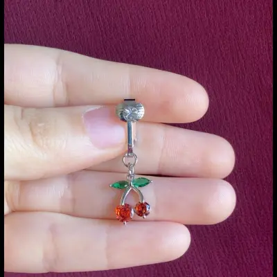 Berry fake belly piercing 2