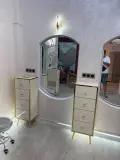 Poste de Coiffure Mural de Luxe - بوست حلاقة عصري مع مراية فخمة وأدراج