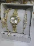 ساعة نساء مع اكسسوارات