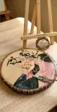 لوحة مرسومة على جذع مقاس 20 - 25 سم حسب الطلب