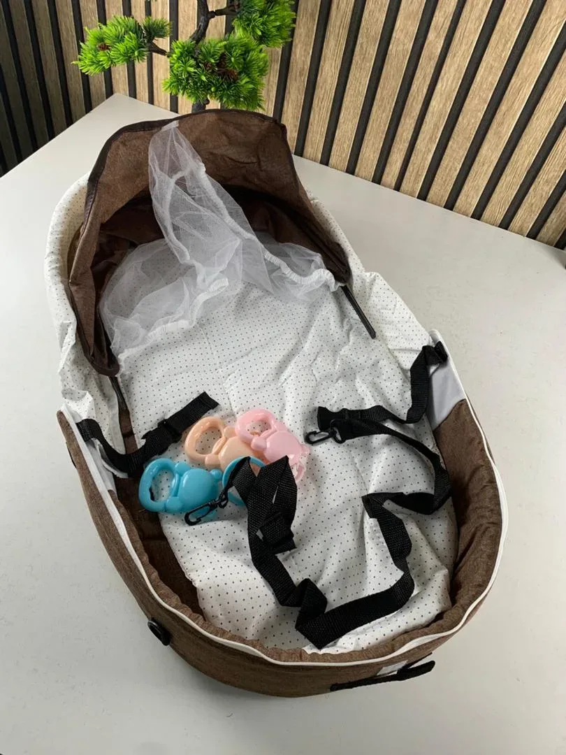Lit et sac à langer pour enfants avec moustiquaire et auvent – سرير أطفال سهل النقل مع ناموسية مدمجة