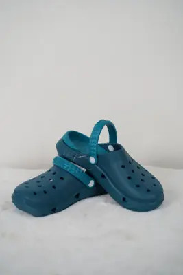 Claquette type crocs