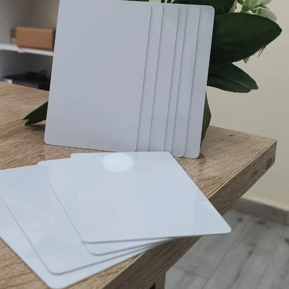CARTE NFC CLASSIQUE (MIFARE 13,56MHZ 1K) Boite de 200 CARTES