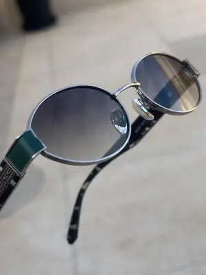 نظارات نسائية miu miu