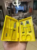 Set de Manucure/Pédicure 7 Pièces – Étui Cuir Jaune