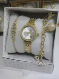 ساعة نساء مع اكسسوارات