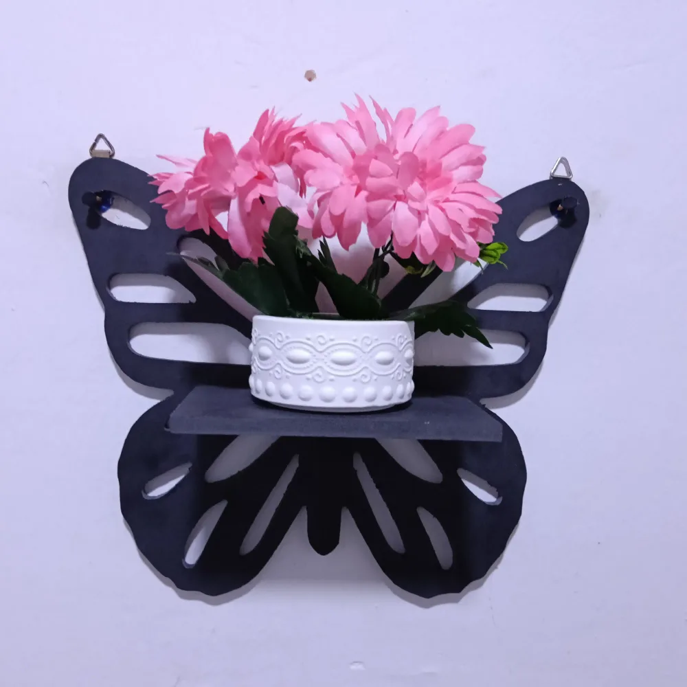 Étagère papillon + pot de fleur