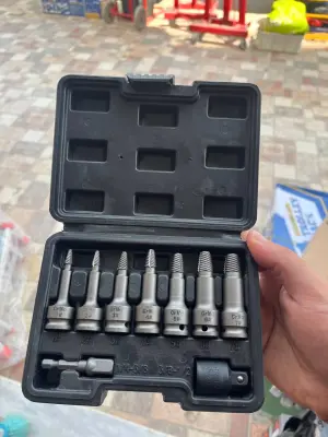 EXTRACTEUR DE BOULONS 9PCS