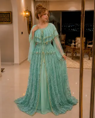 نايلي