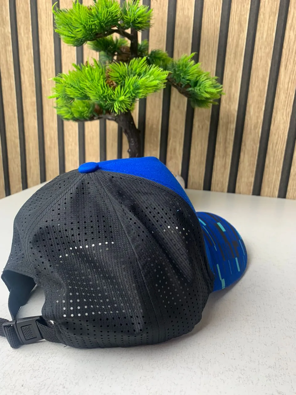 Casquette Yamaha Racing Bleu et Noire avec Filet Respirant Unisexe – قبعة رياضية جودة عالية