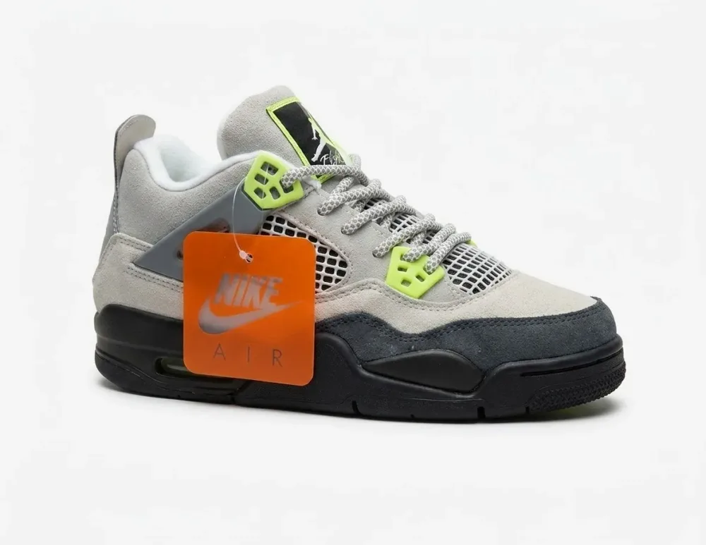 حذاء Air Jordan 4 Neon – ستايل عصري وراحة في كل خطوة