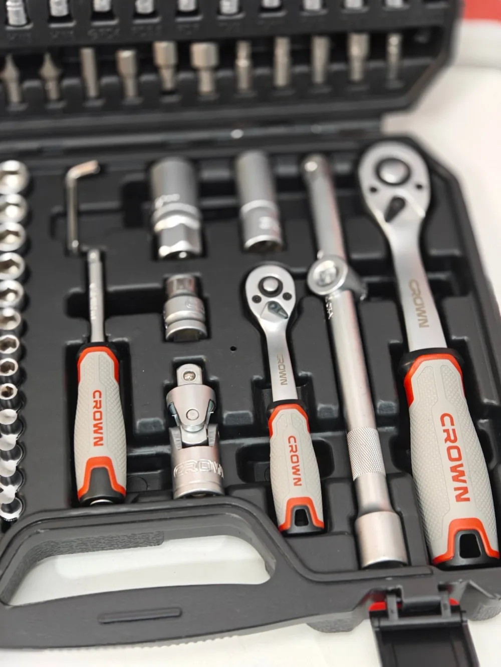 Caisse a douille cliquet 94 PCS CPHTS-XE94BA CROWN