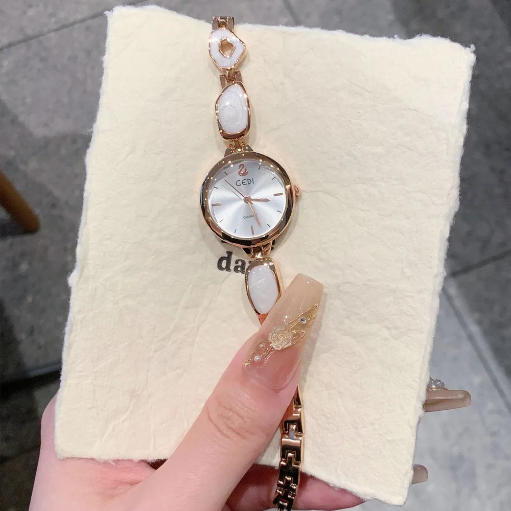 Montre GEDI Élégance — Bracelet Rose Gold & Perles Nacrées