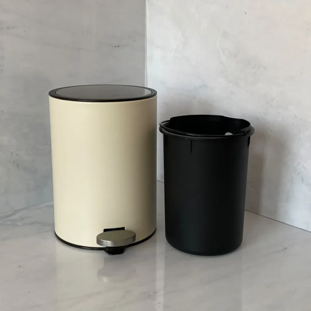 Poubelle A Pedale Jobs 3L Creme Matte