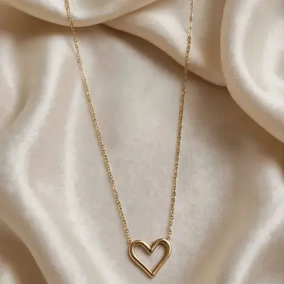 Collier cœur ajouré