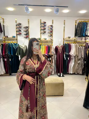 CAFTAN EN SATIN INDIEN