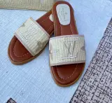 سندالة نسائية