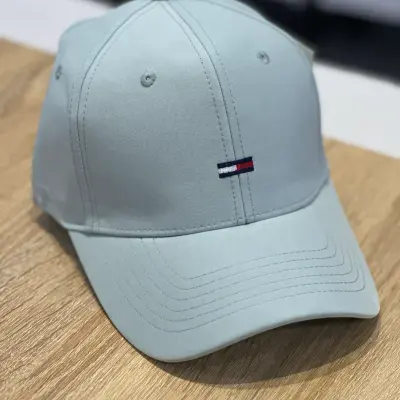 كاسكيطة طومي Tommy Simple