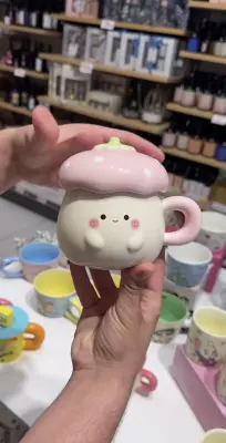 Mug kawaii champignon rose avec couvercle 🍄🌸