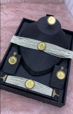 طقم رادكو لويز مشلل باذهب✨