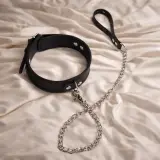 طوق جلدي بسلسلة VALERIA | Collier en cuir avec chaîne VALERIA