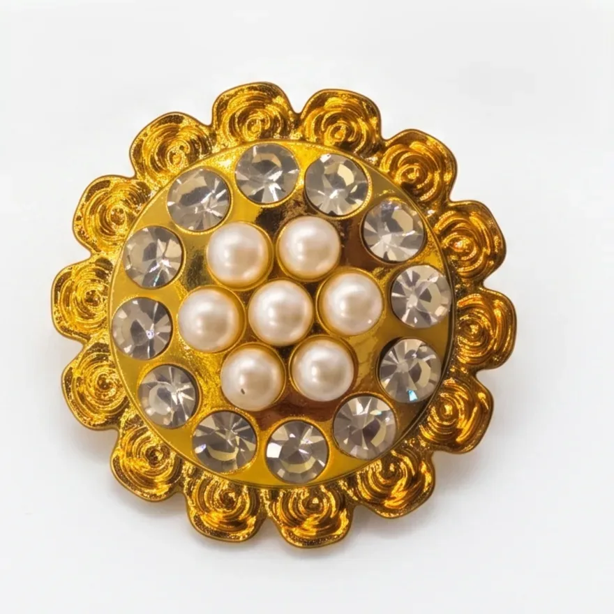 Broche  Salon Plastique  B02