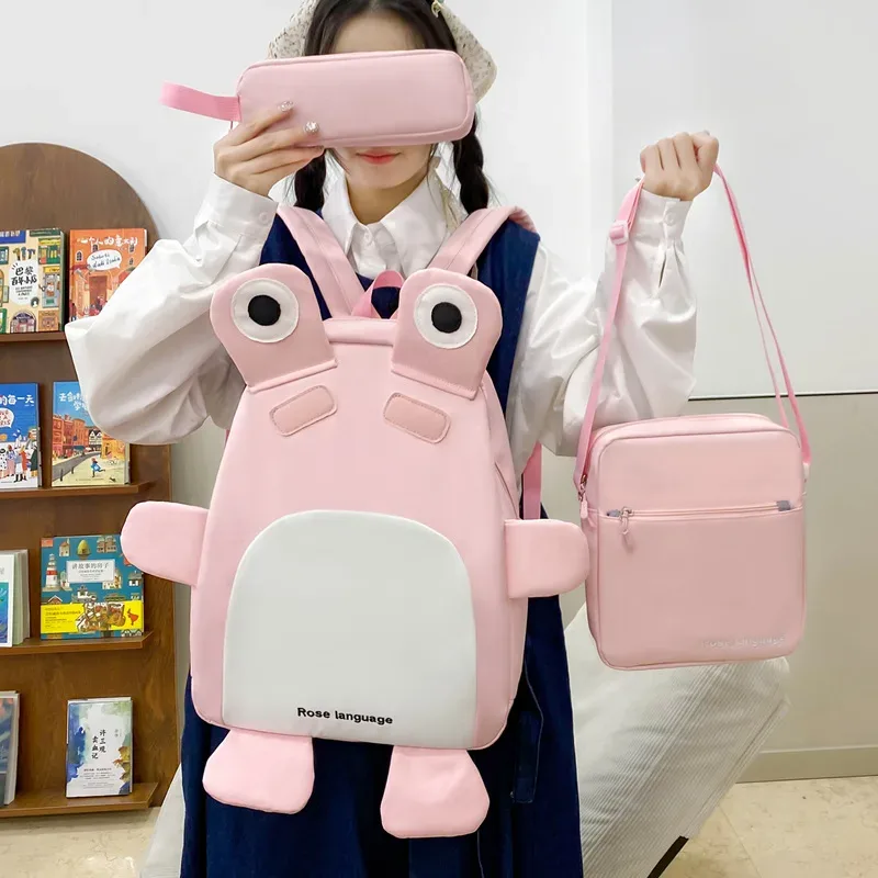 Sac à Dos Scolaires Enfant 3 en 1 Motif Grenouille Rose Language Style Dos Kawaii Rose SACKDS32RS - طقم حقائب مدرسية للأطفال 3 في 1 بتصميم الضفدع اللطيف