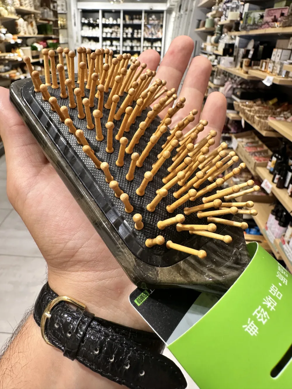 Brosse Démêlante Professionnelle "Bama Legend" – Douceur et Performance